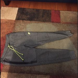 Nike Tech Fleece Jogger (Large)